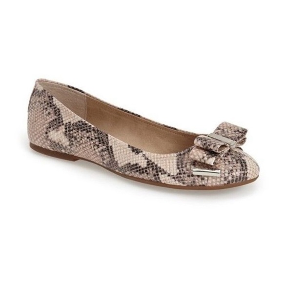 Jessica Simpson Shoes - Jessica Simpson Marieta Ballet Flat Snake Print Bow Flat Women’s Size 10 M